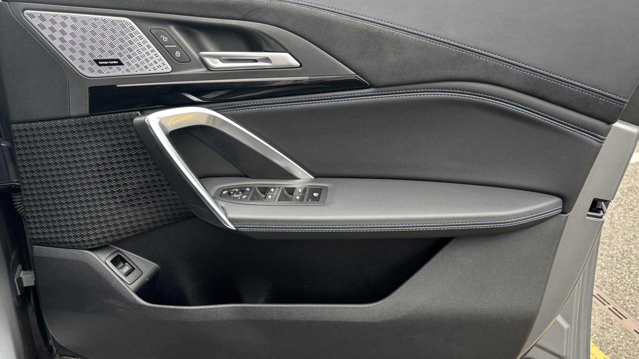 BMW X2 view 24