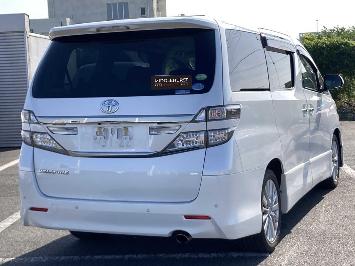 Toyota Vellfire view 6