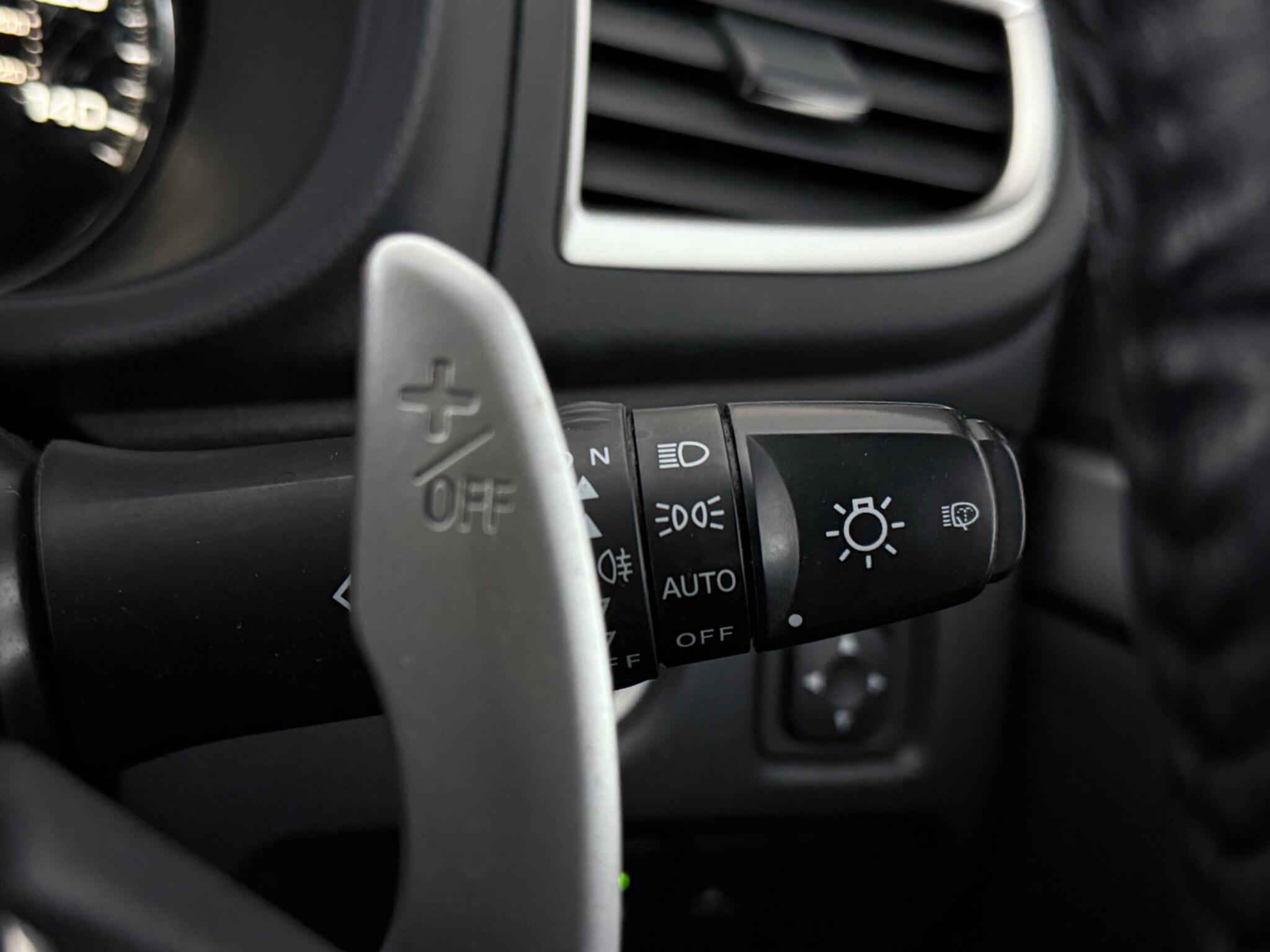 Mitsubishi Shogun Sport view 16