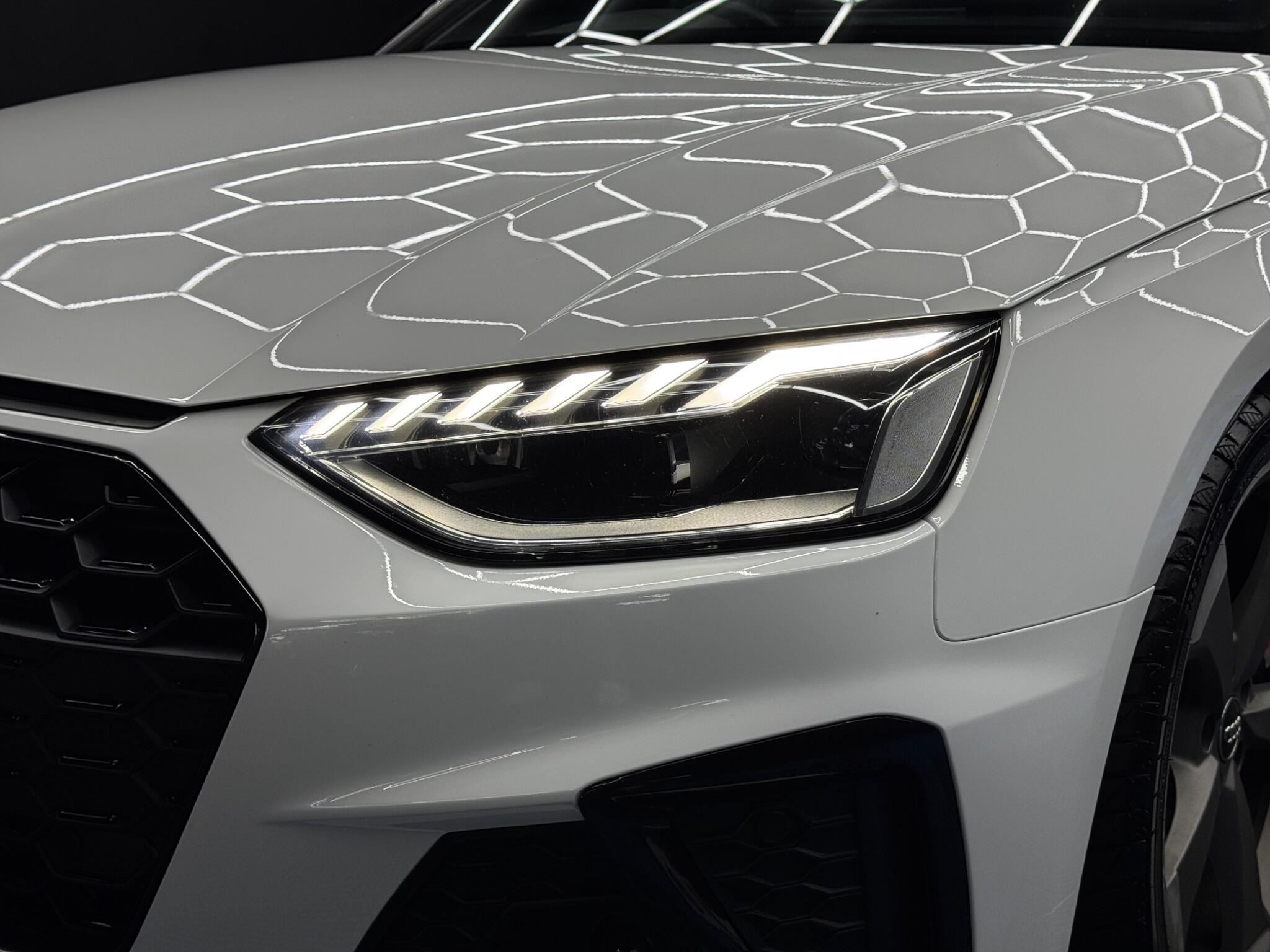 Audi S4 view 53