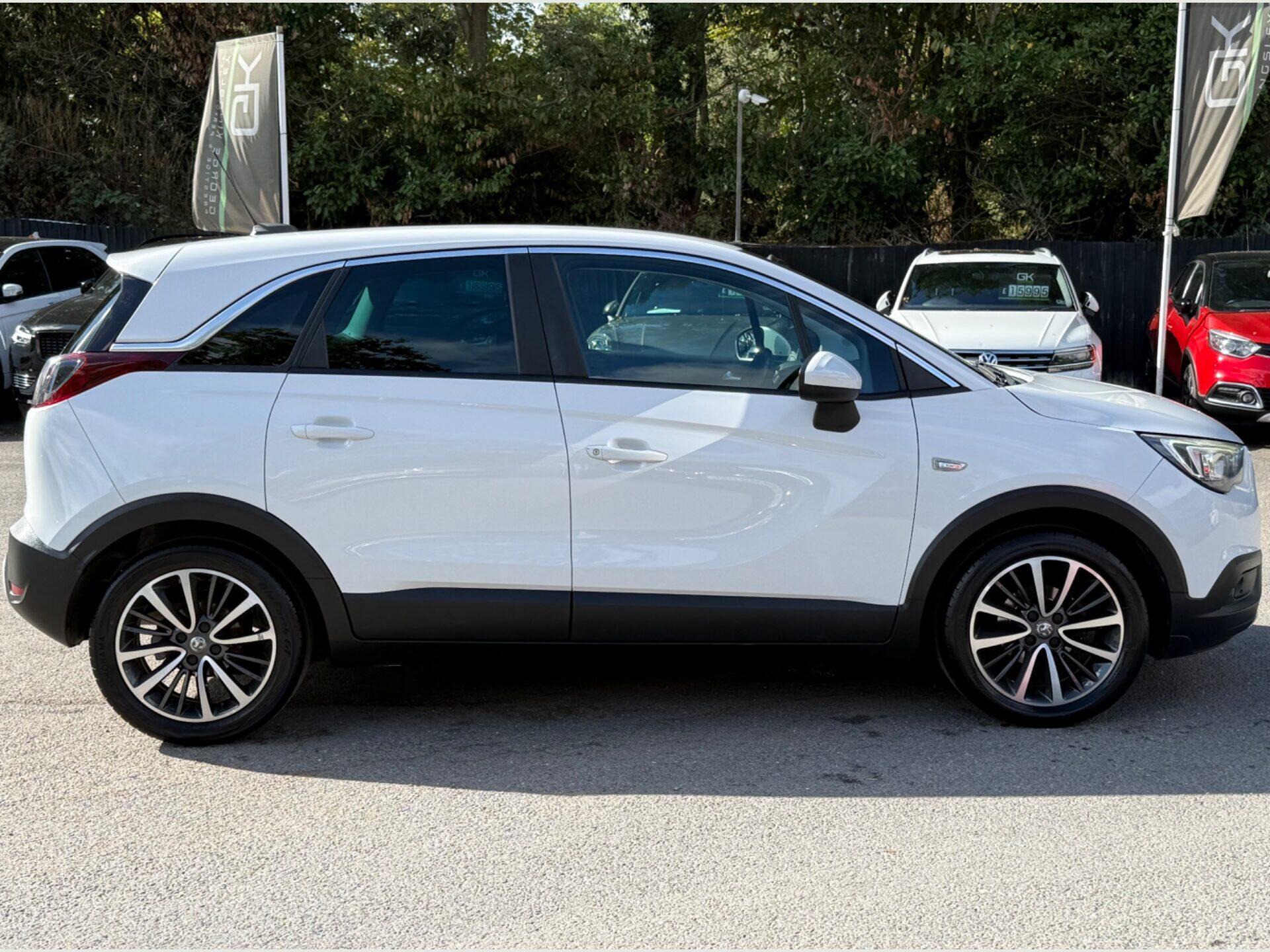 Vauxhall Crossland X view 5