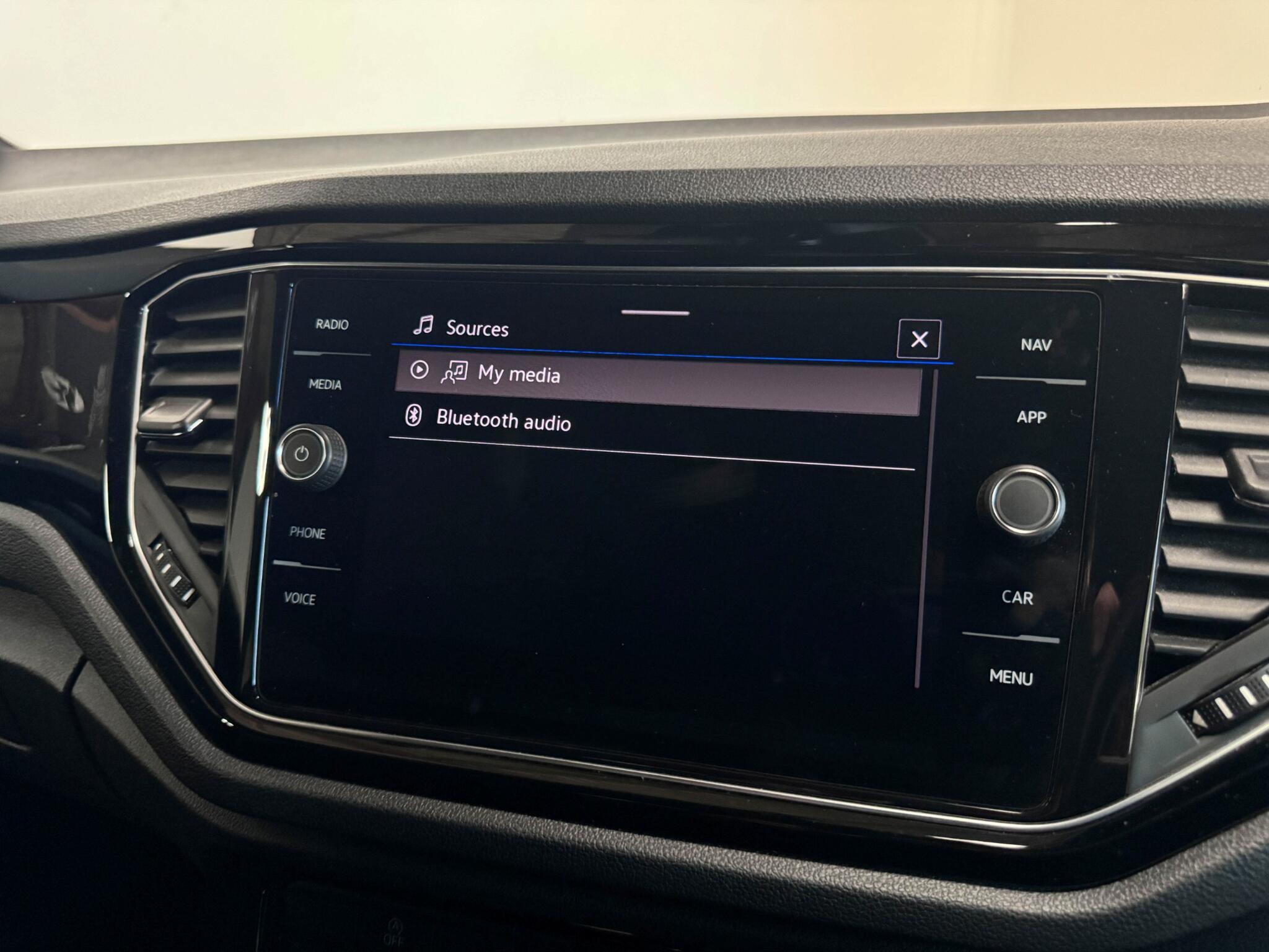 Volkswagen T-Roc view 44