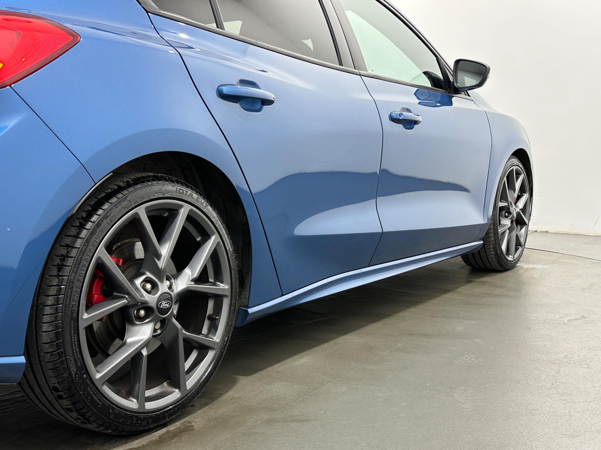 Ford Focus view 48
