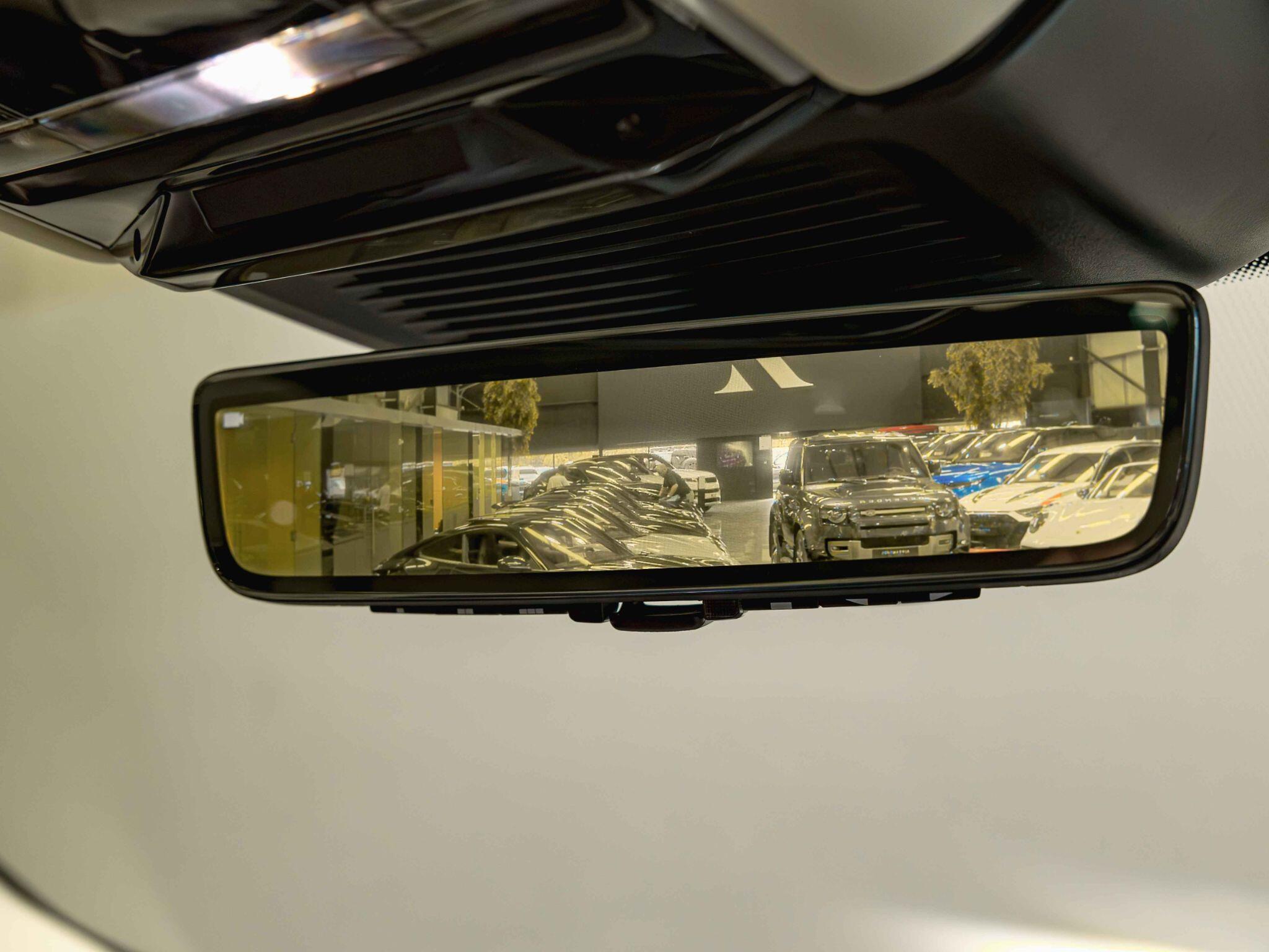 Land Rover Range Rover view 17