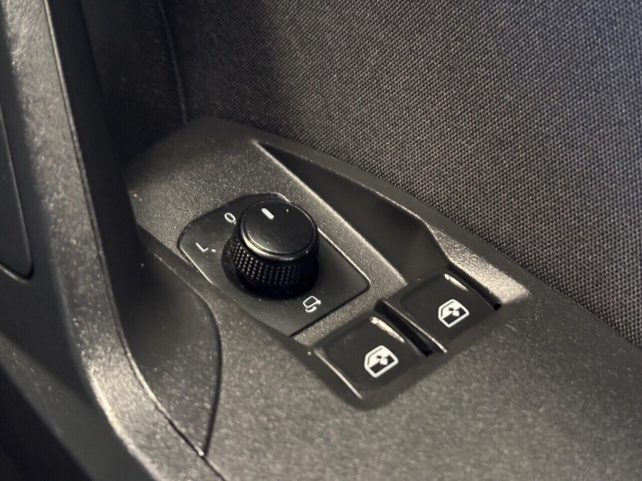 SEAT Ibiza view 39