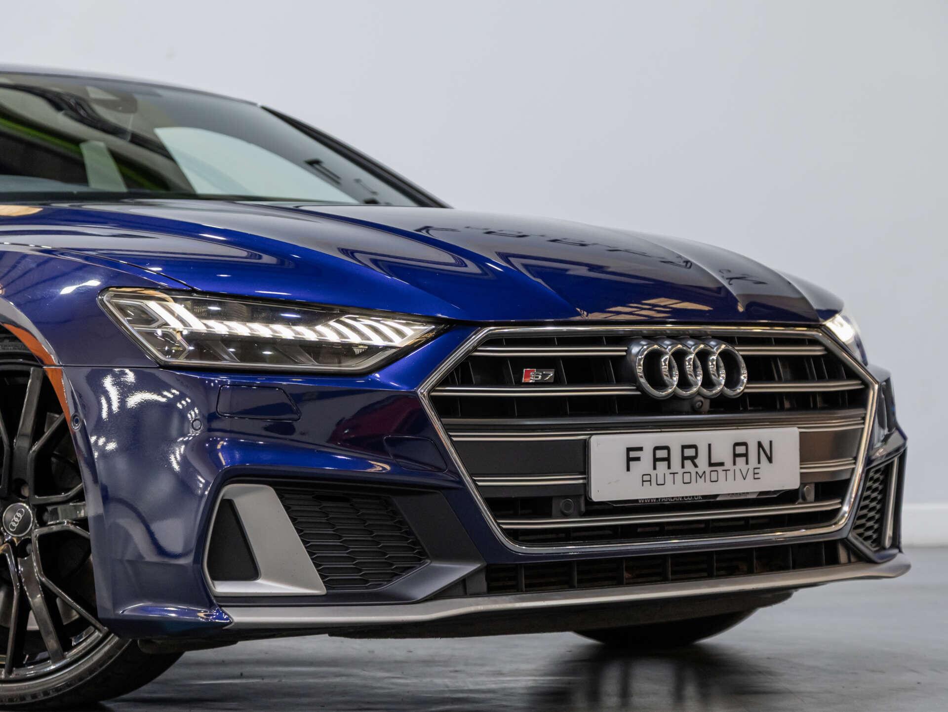 Audi S7 view 11