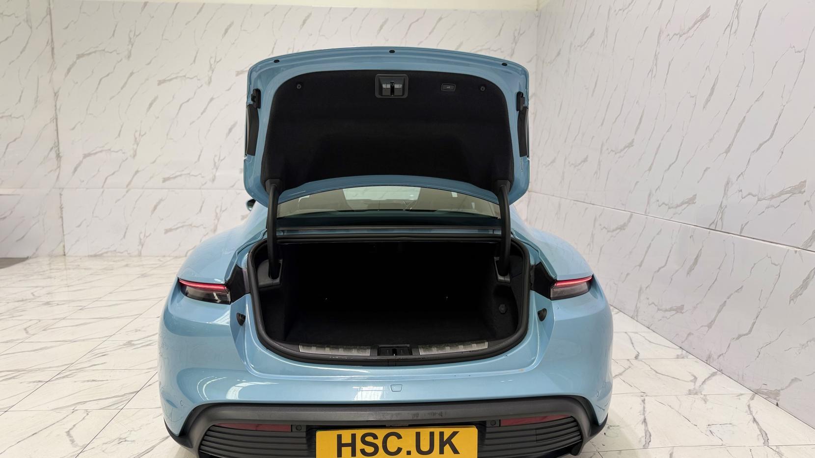 Porsche Taycan view 40
