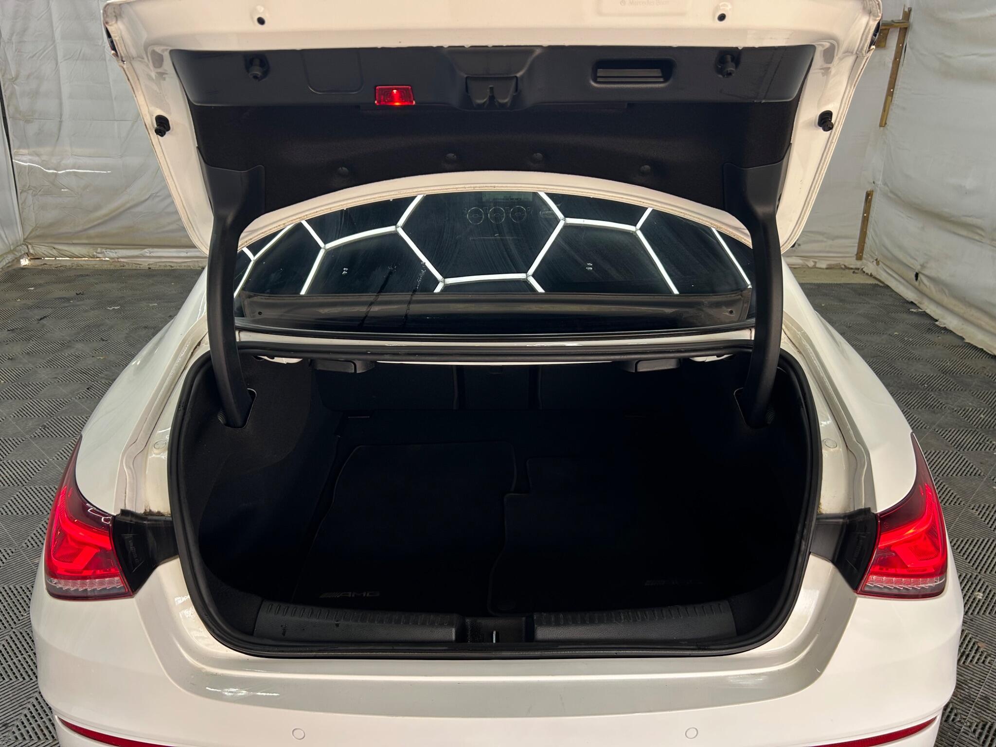 Mercedes-Benz Cla view 43