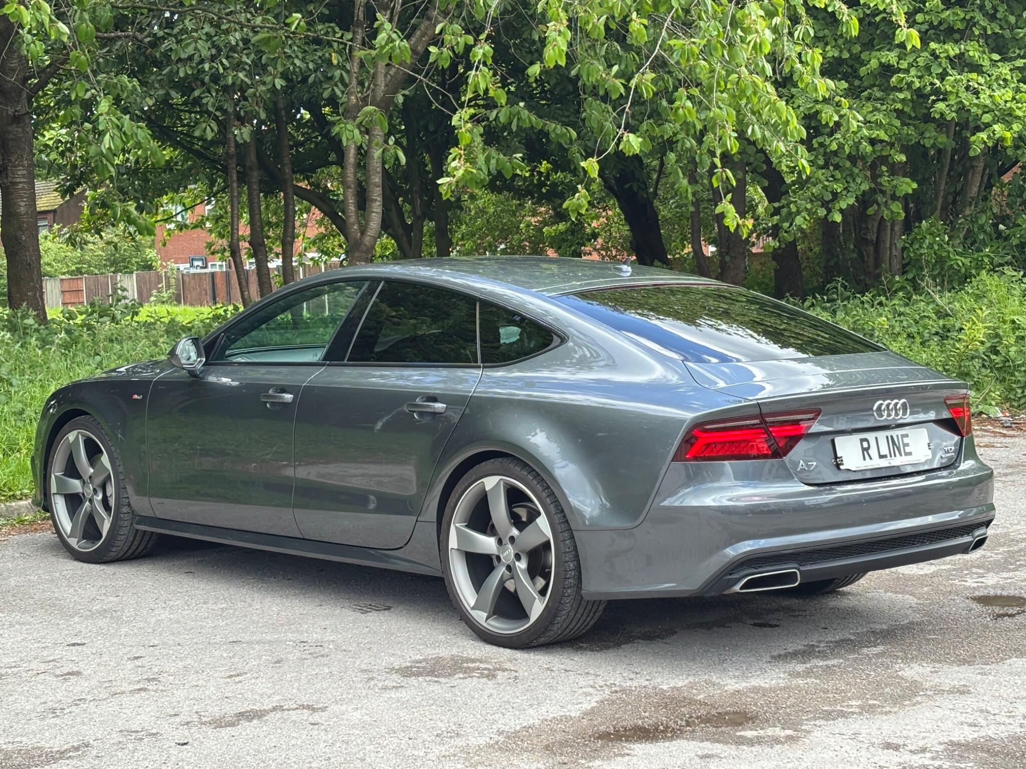Audi A7 view 13