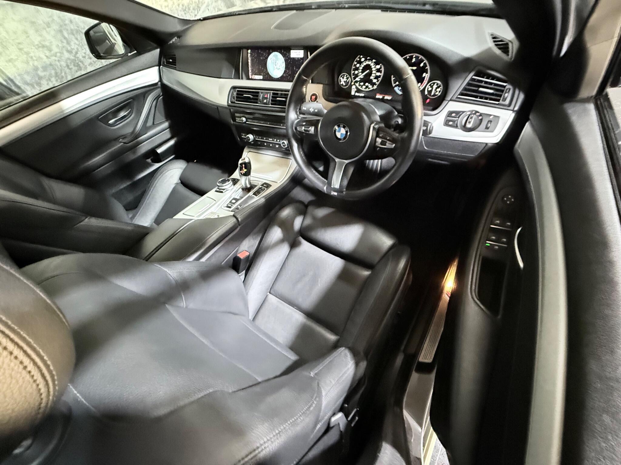 BMW 5 Series view 13