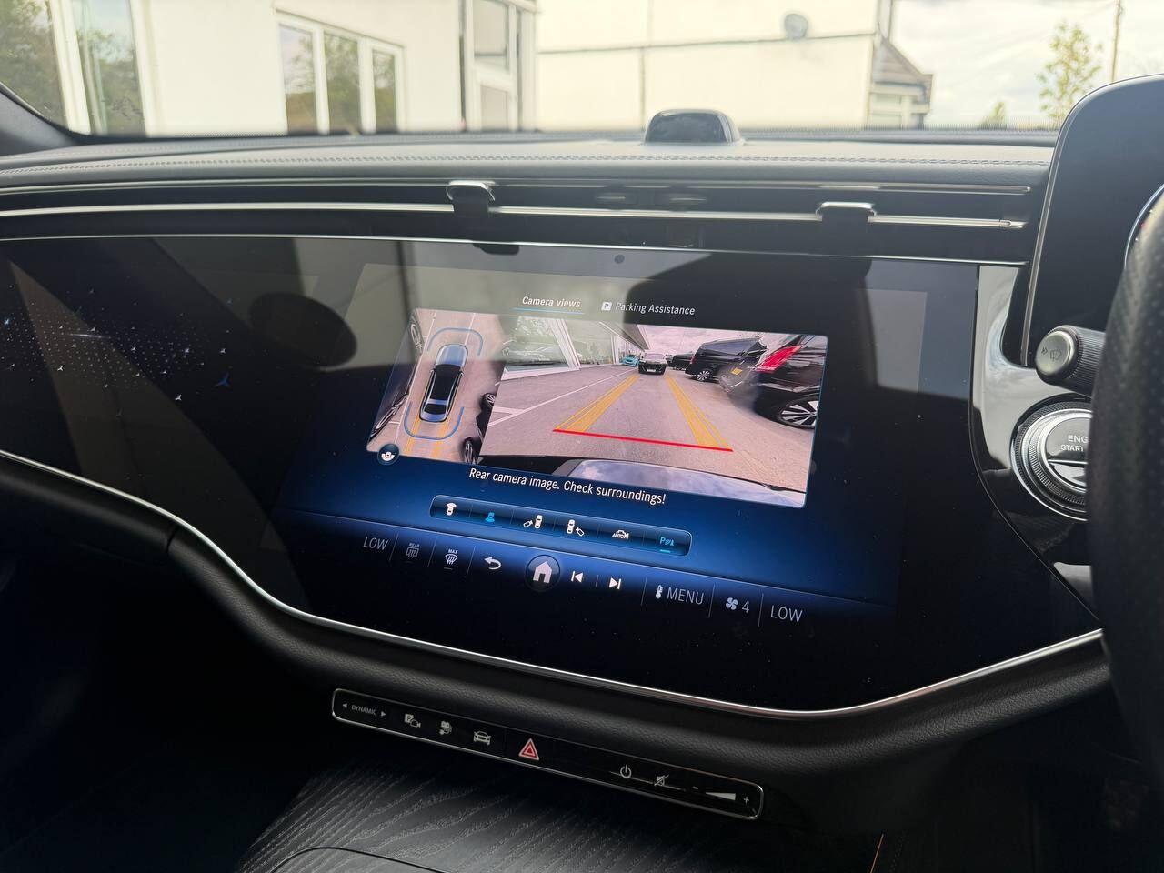 Mercedes-Benz E-Class view 50