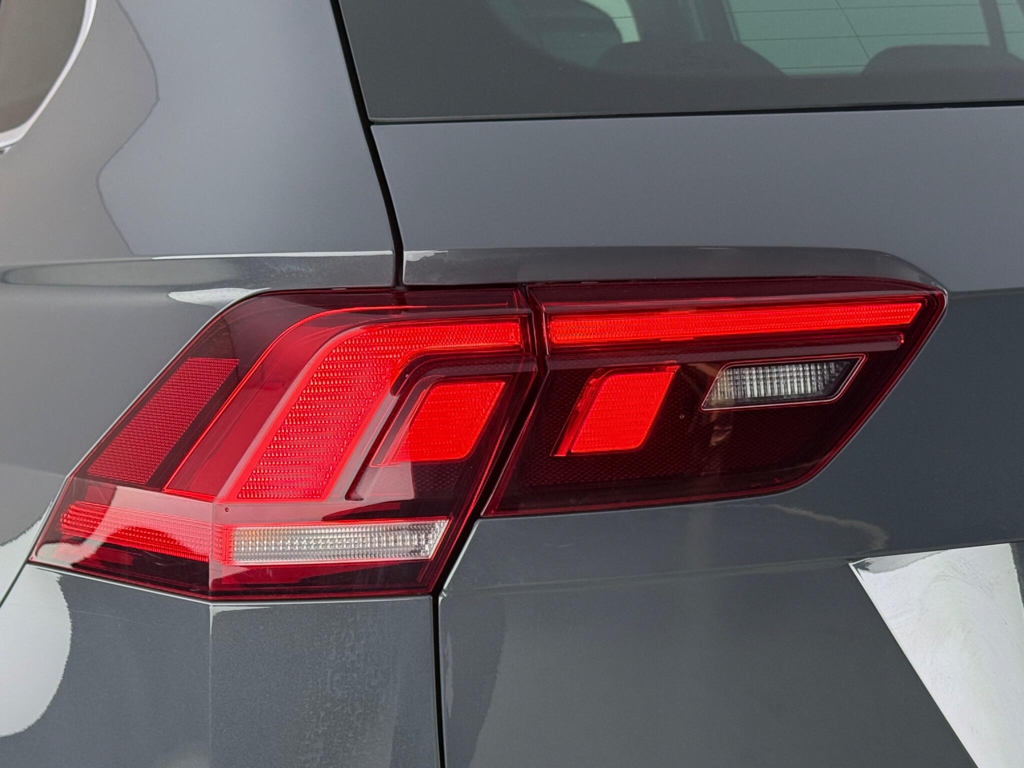 Volkswagen Tiguan view 10