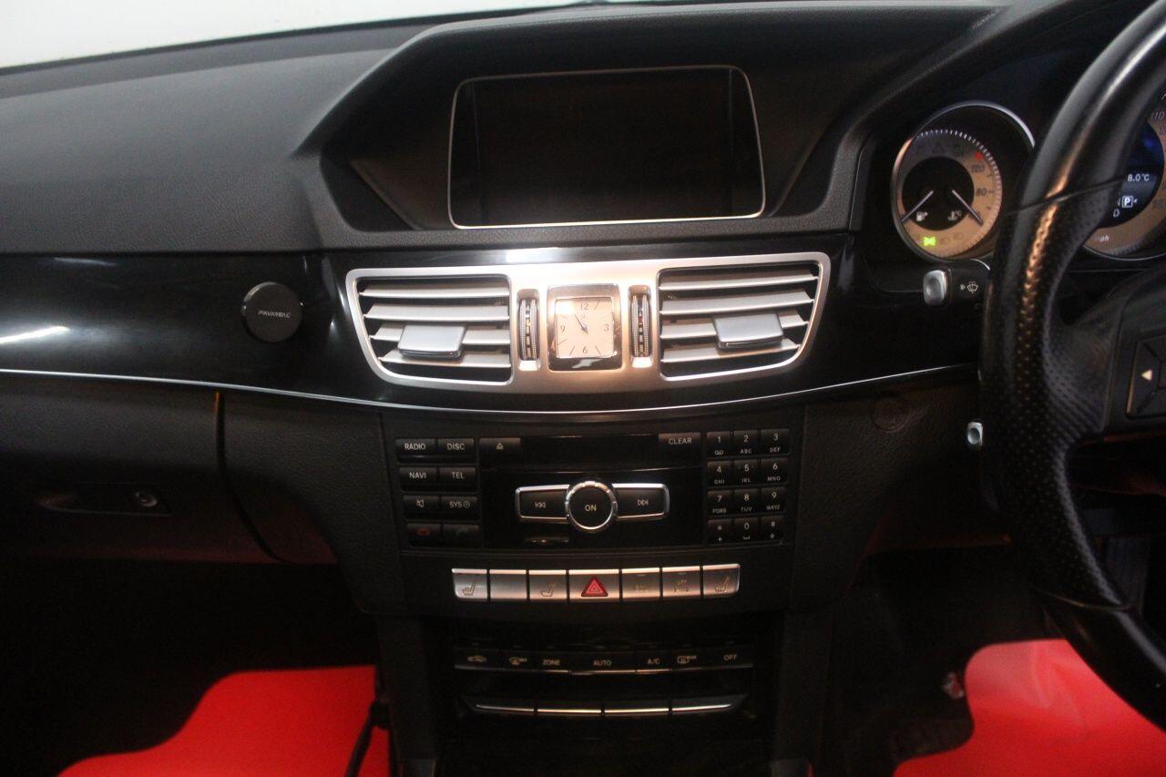 Mercedes-Benz E-Class view 33