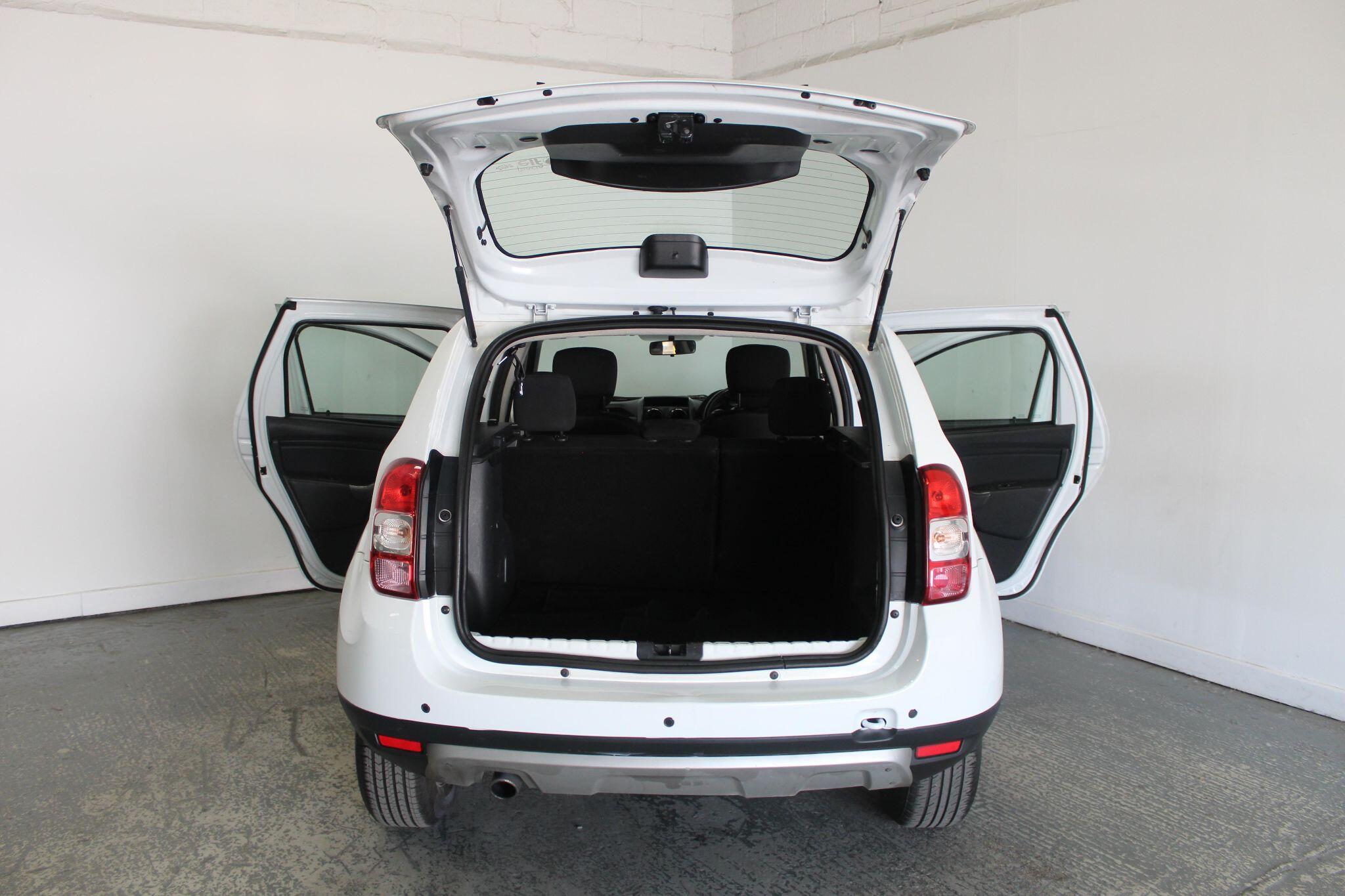 Dacia Duster view 23