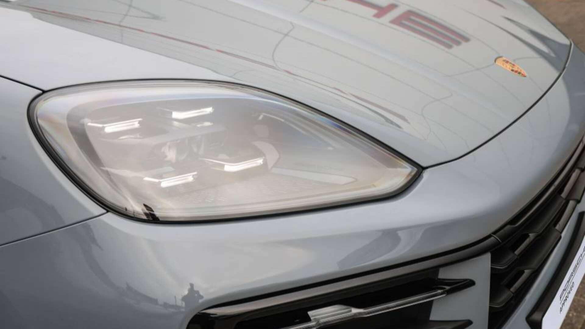 Porsche Cayenne view 12