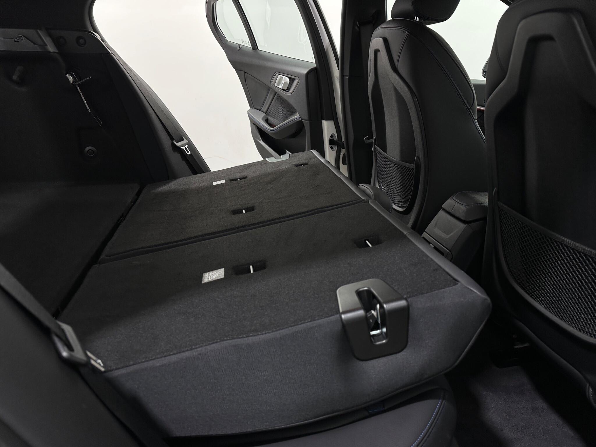 BMW 1 Series view 46