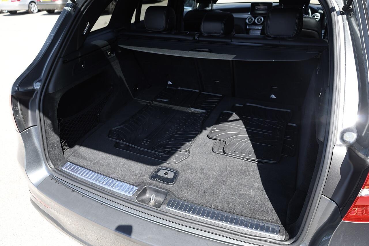 Mercedes-Benz GLC view 25