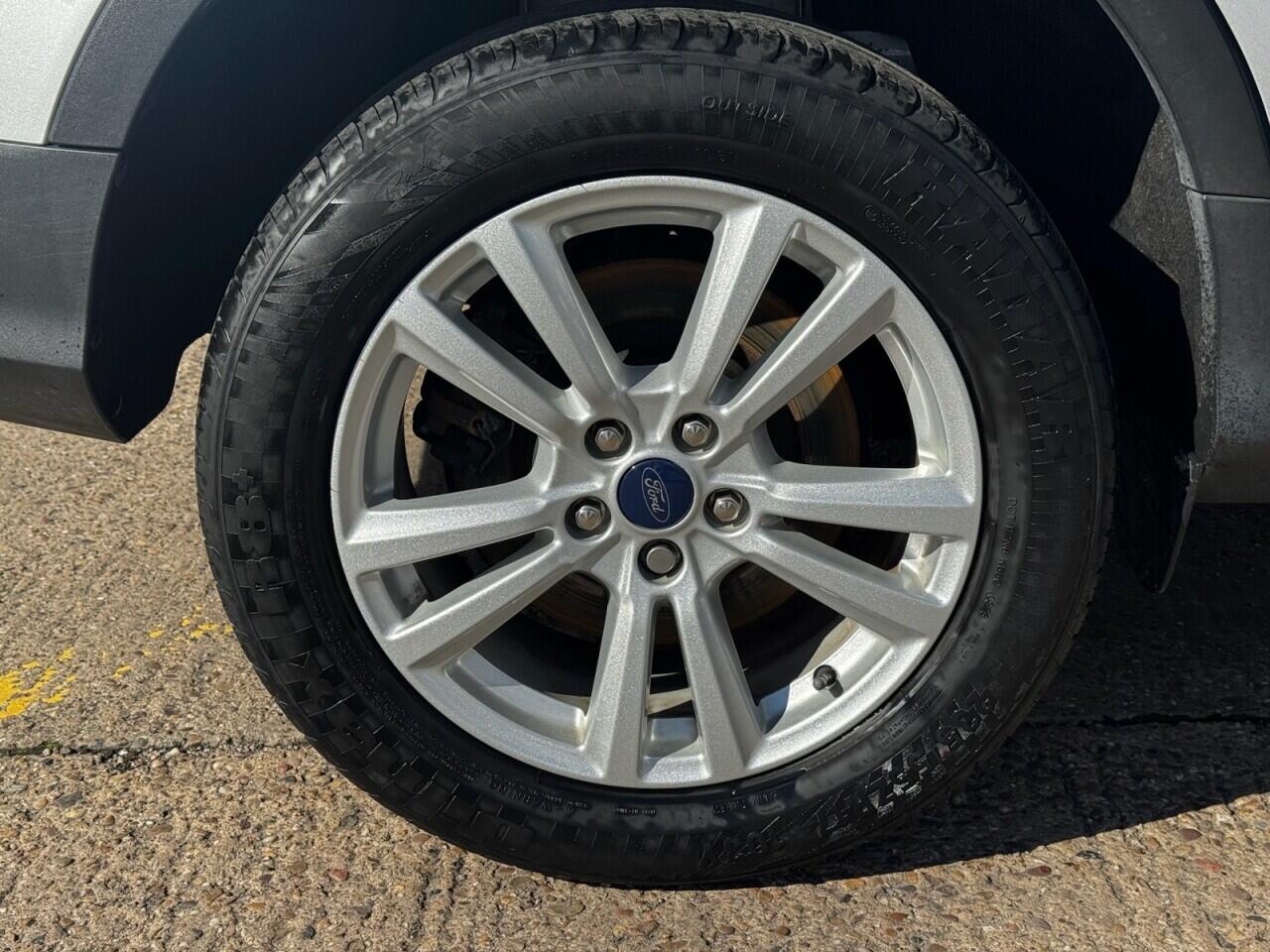 Ford Kuga view 15