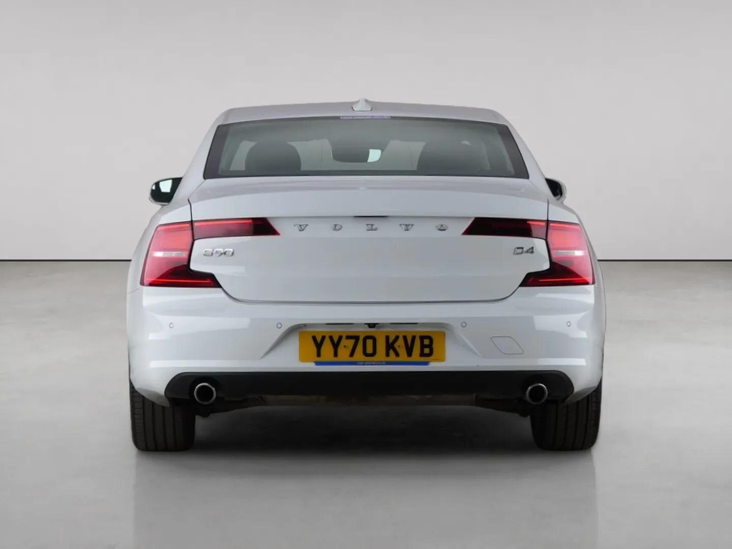 Volvo S90 view 7