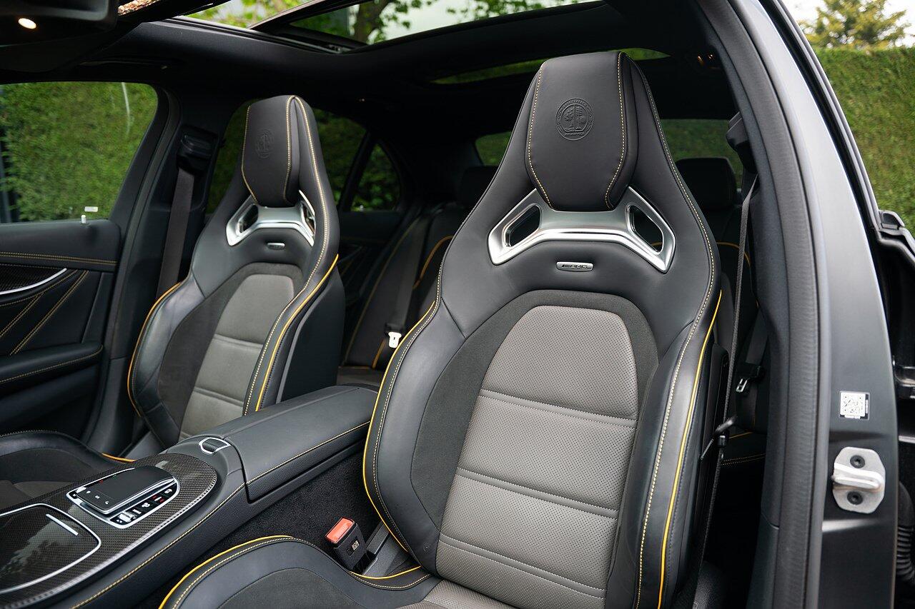 Mercedes-Benz E-Class view 21