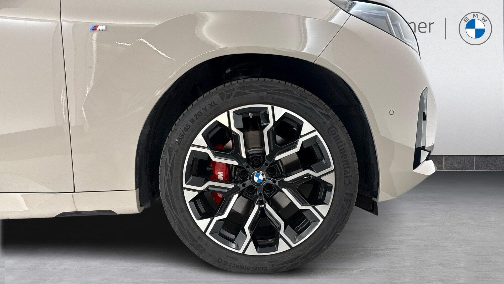BMW X3 view 14