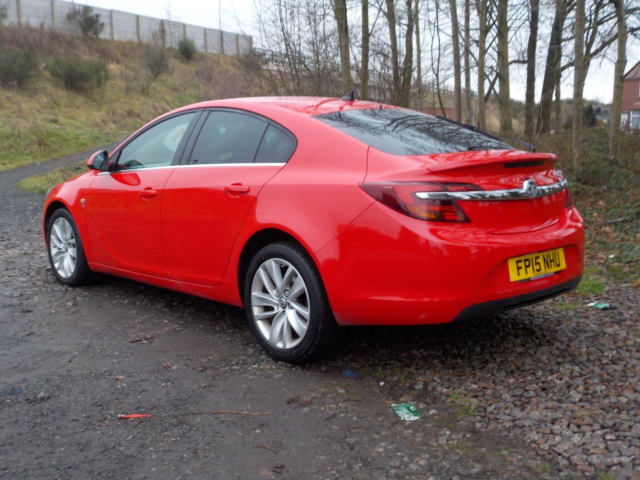 Vauxhall Insignia 1.8 16V SRi Nav Euro 5 5dr
