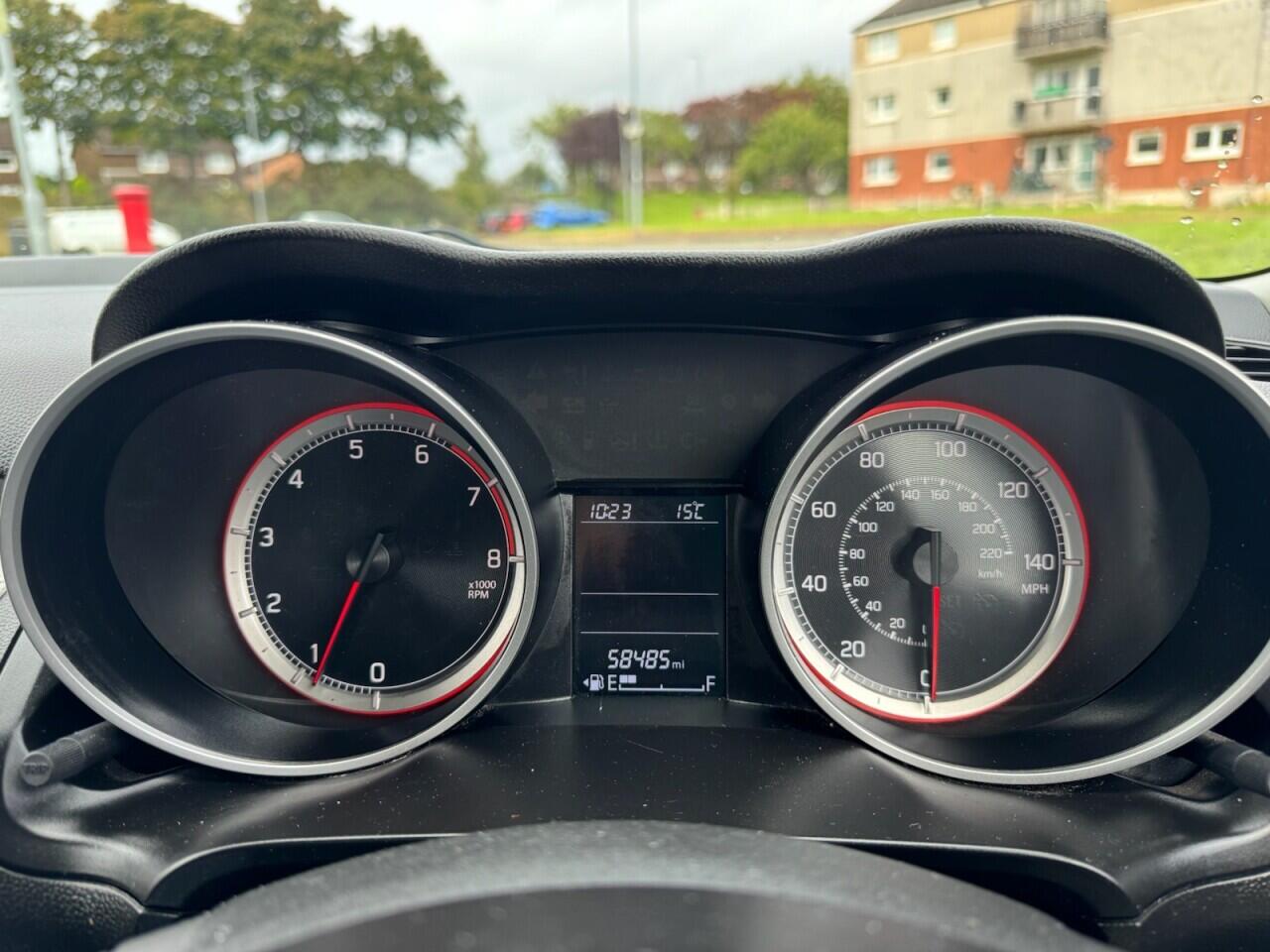 Suzuki Swift view 40