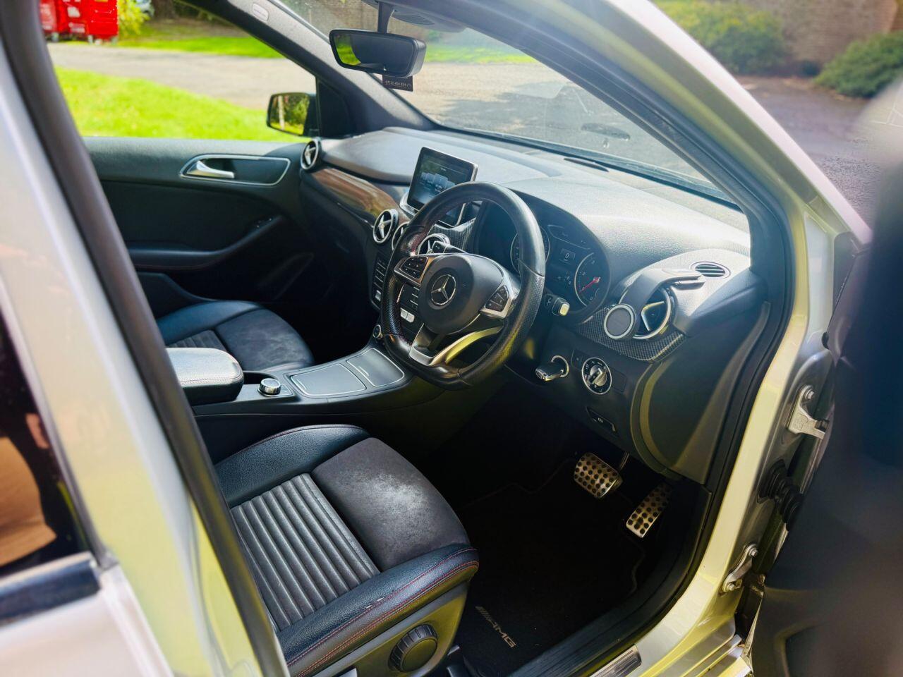 Mercedes-Benz B-Class view 2