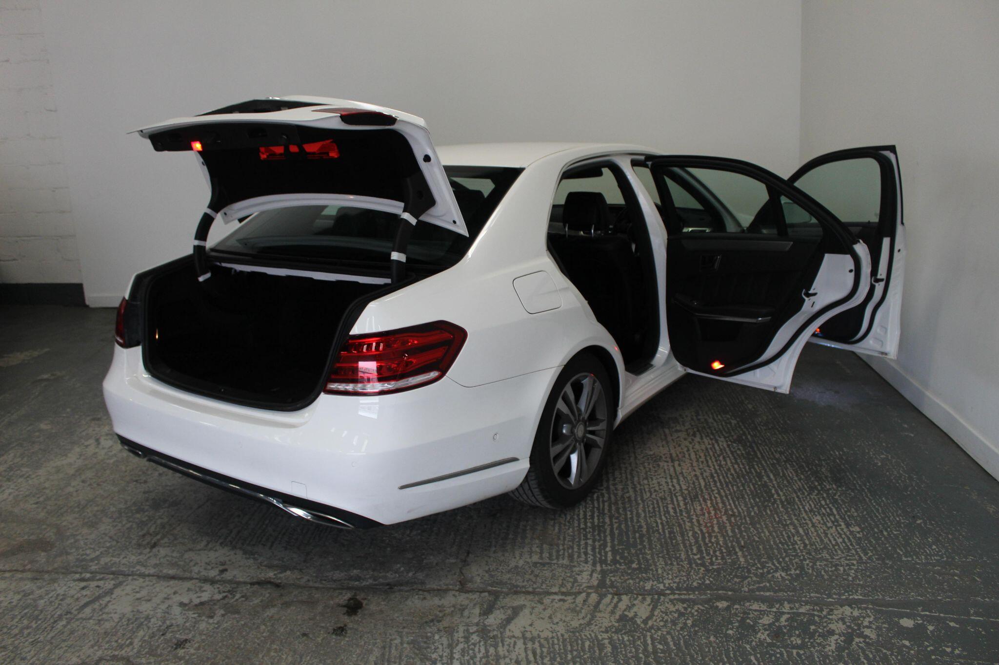 Mercedes-Benz E-Class view 21