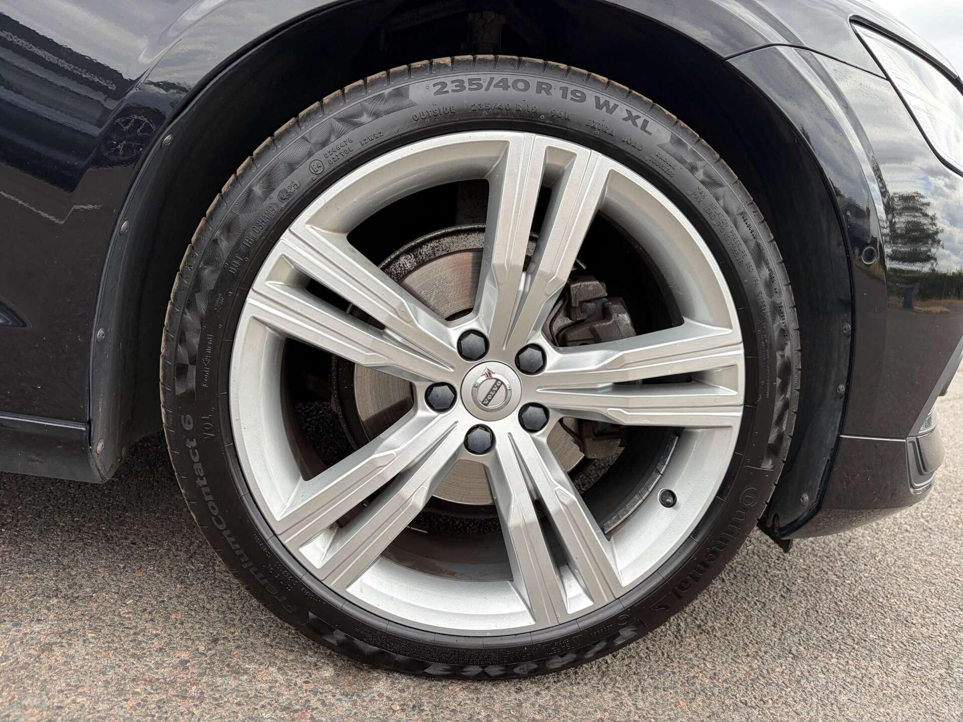 Volvo V60 view 13