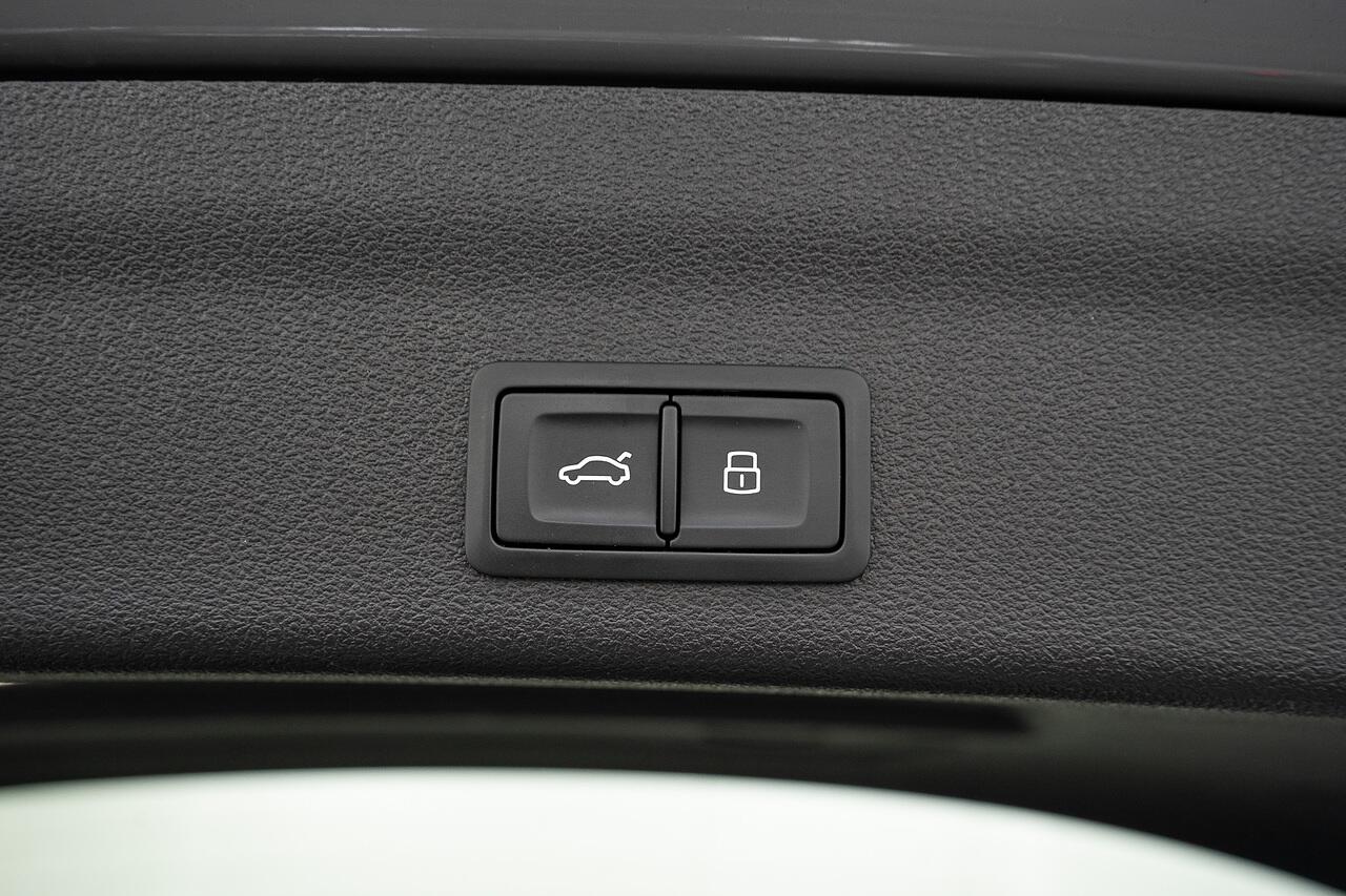 Audi RS6 view 40