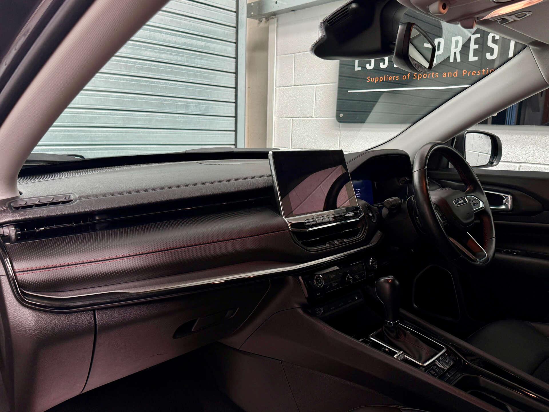 Jeep Compass view 14