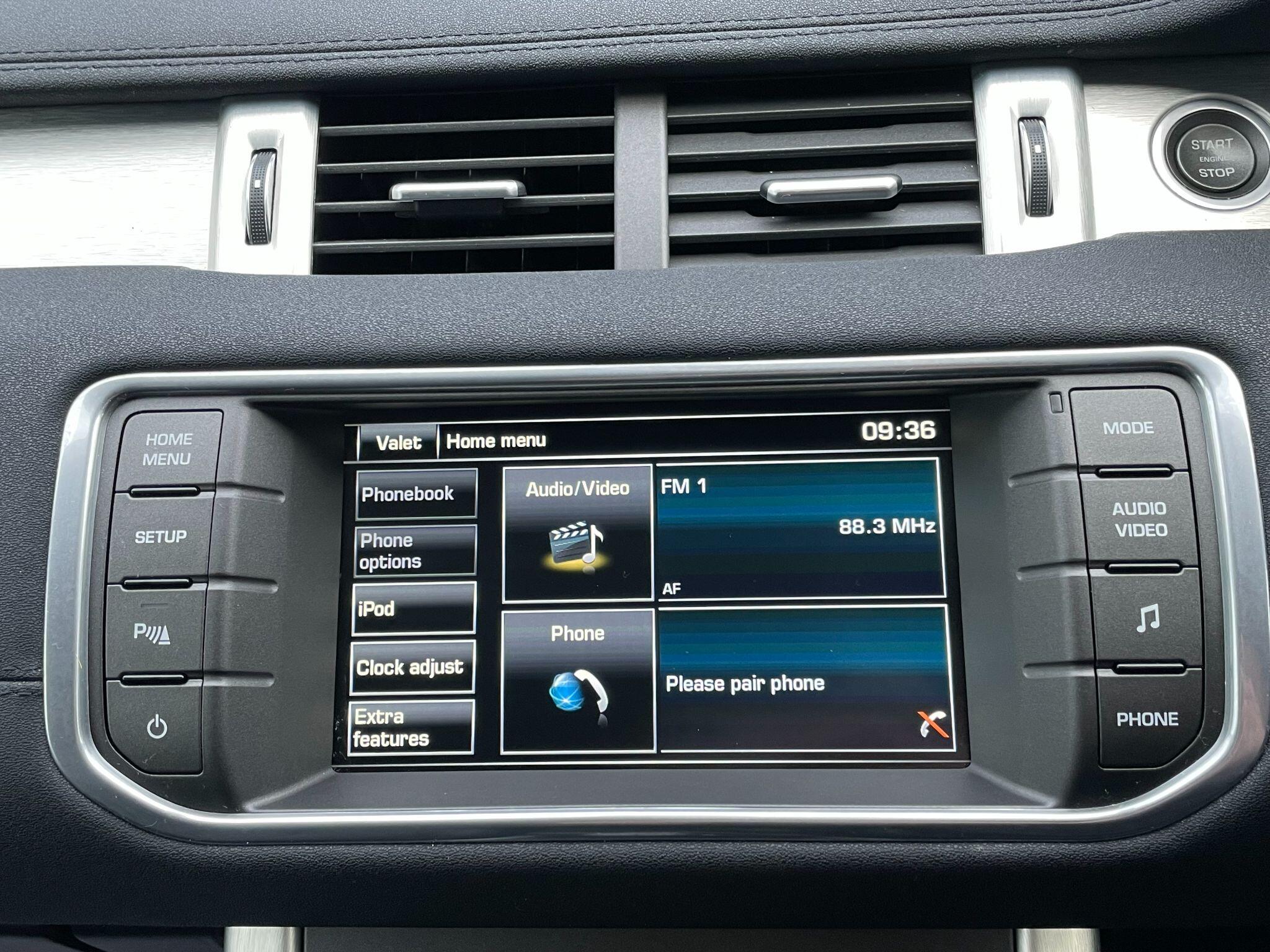 Land Rover Range Rover Evoque view 25