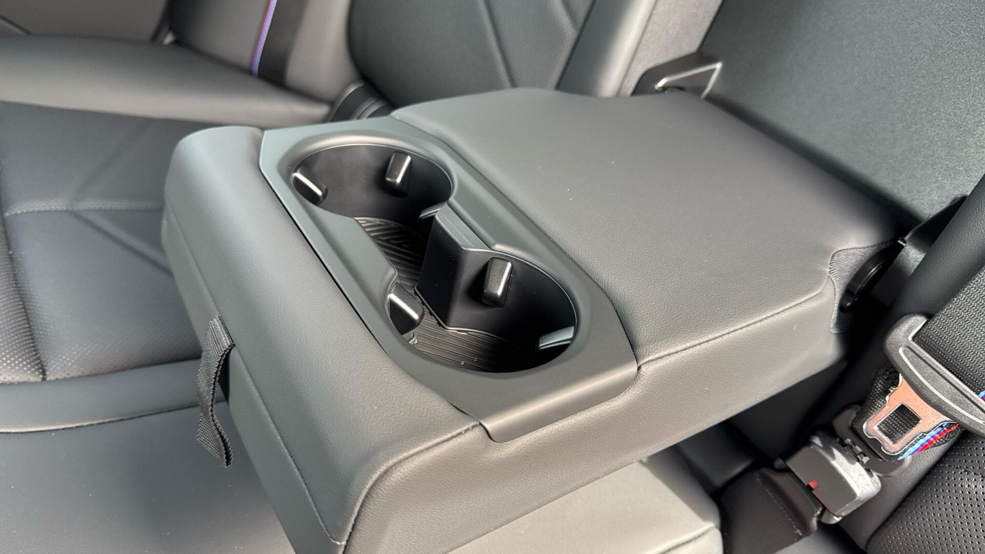 BMW i5 view 35