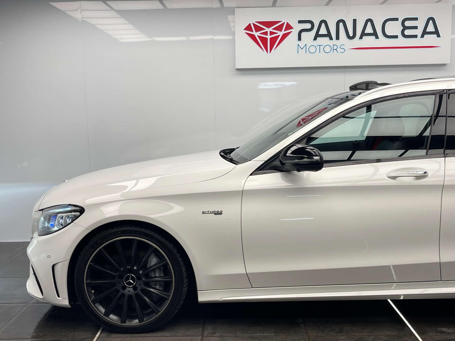 Mercedes-Benz C Class view 11