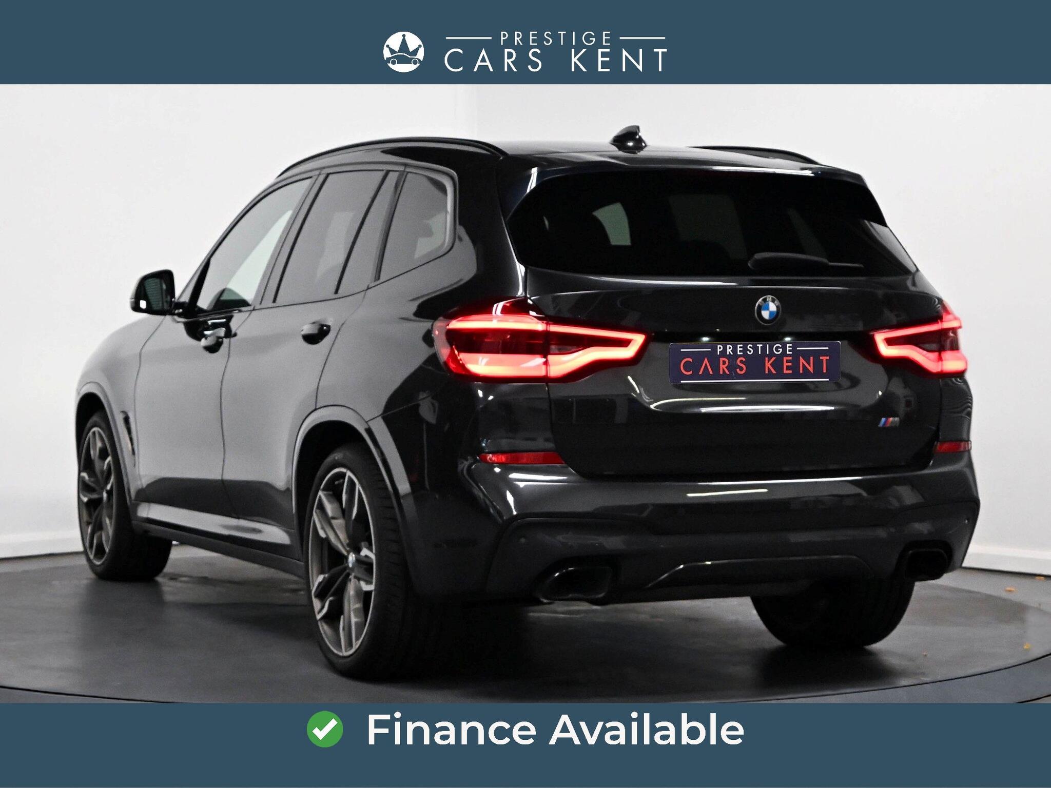 BMW X3 view 3