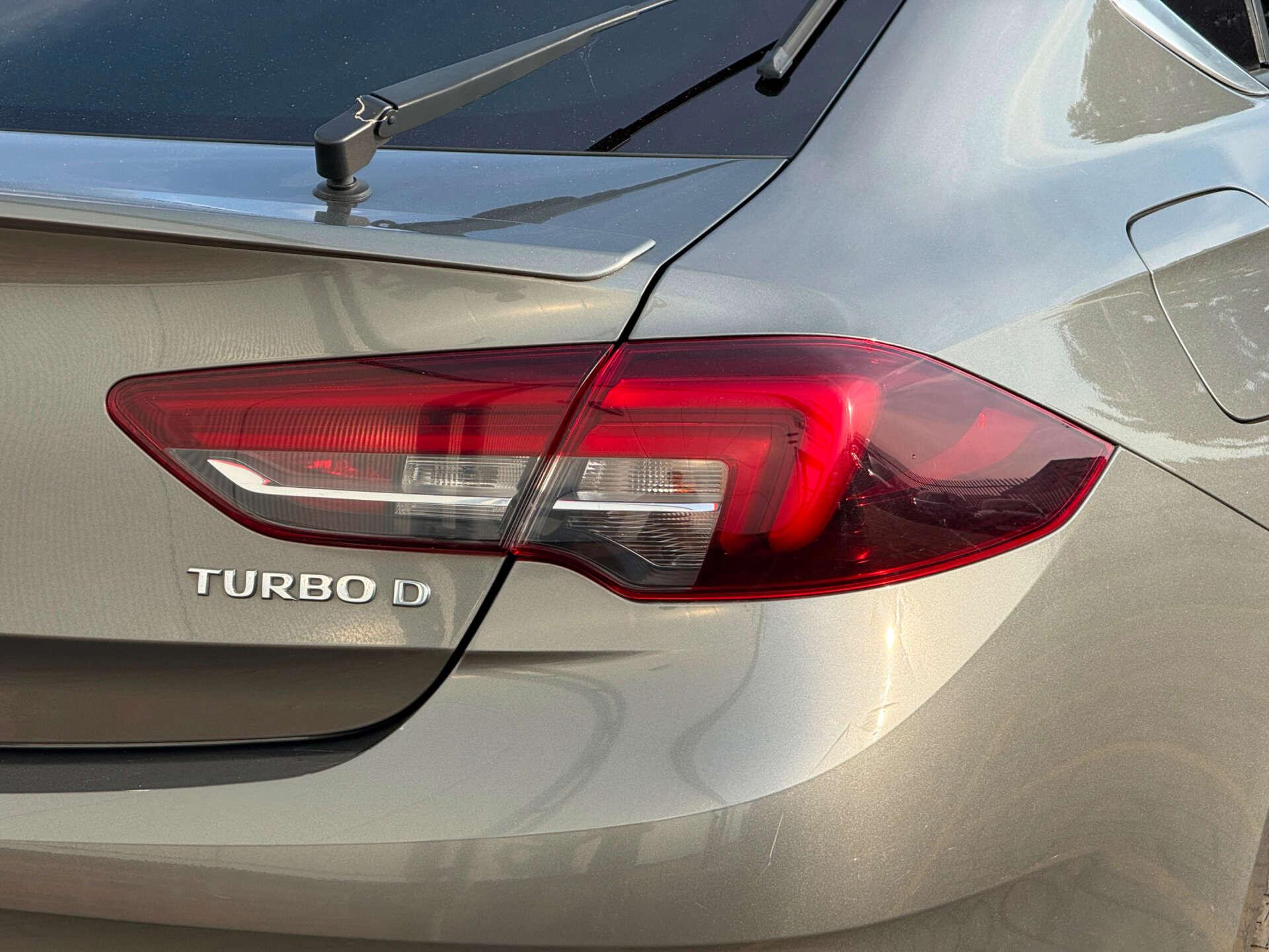 Vauxhall Insignia view 17