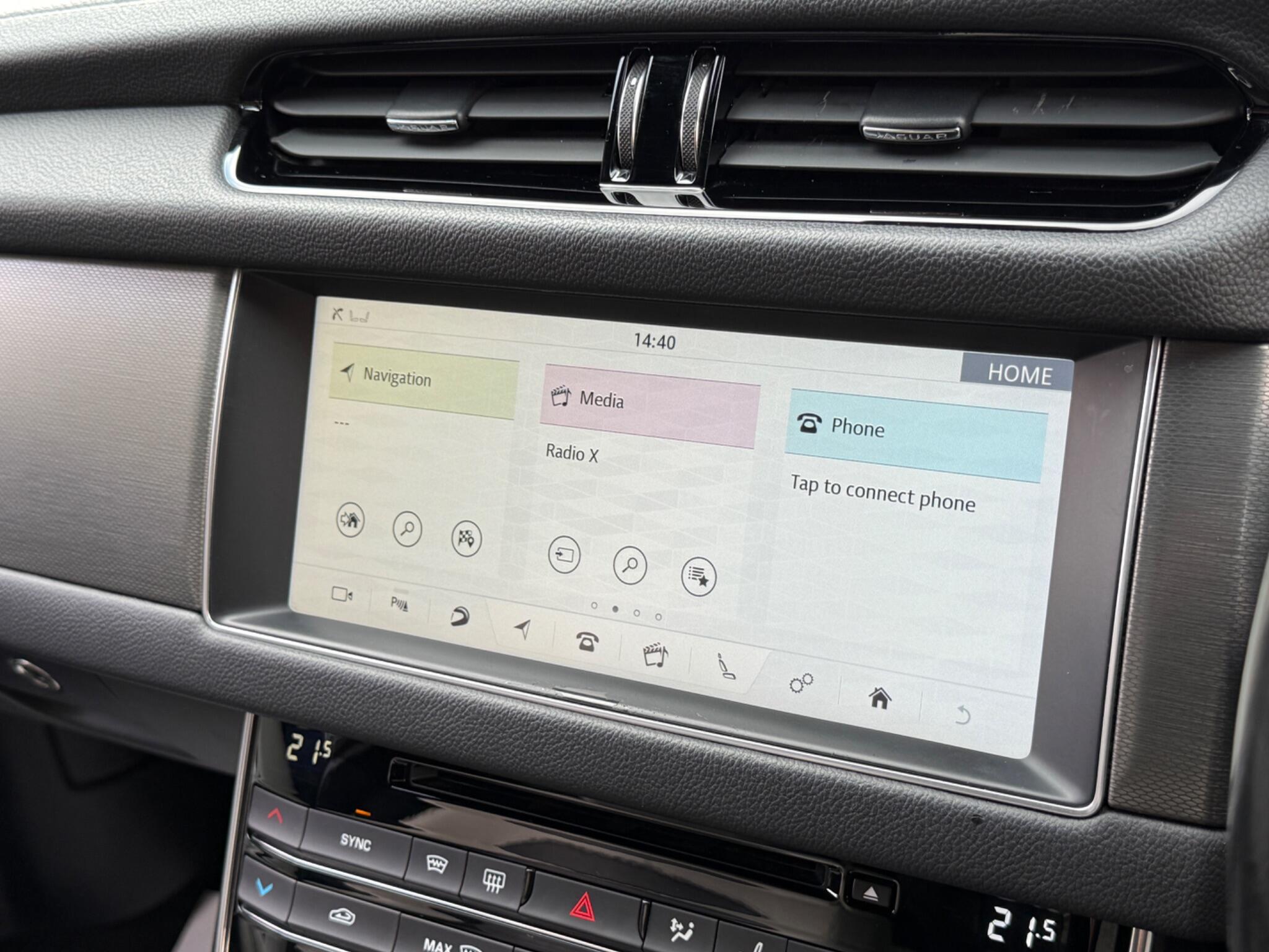 Jaguar XF - Image 58