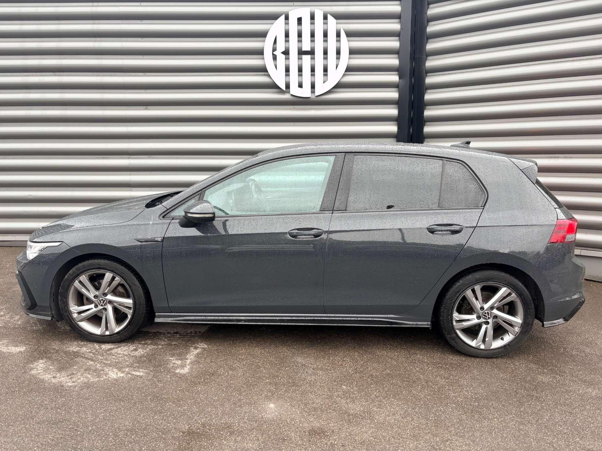 Volkswagen Golf view 3