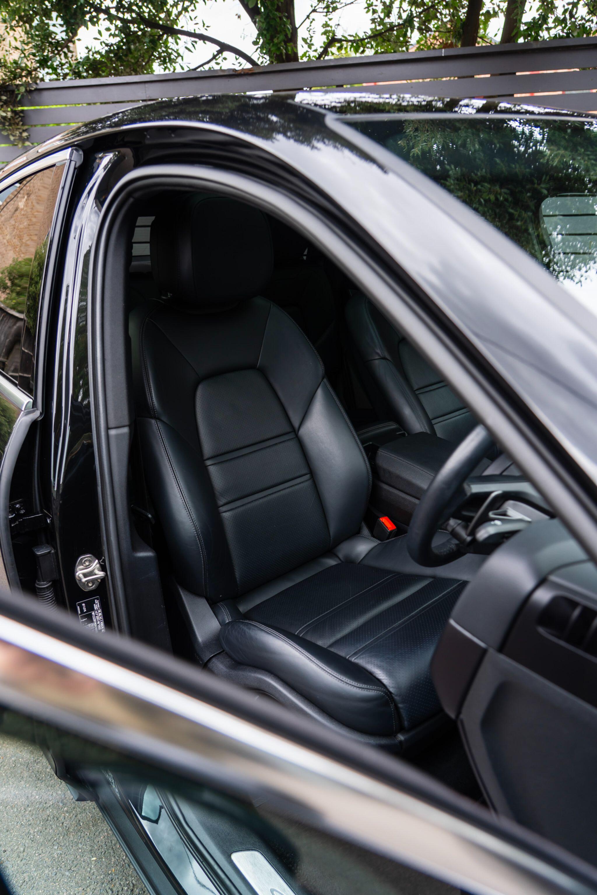 Porsche Cayenne view 79