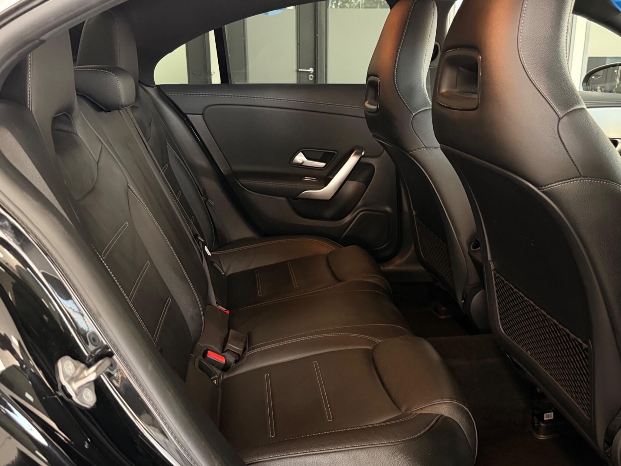 Mercedes-Benz Cla view 20