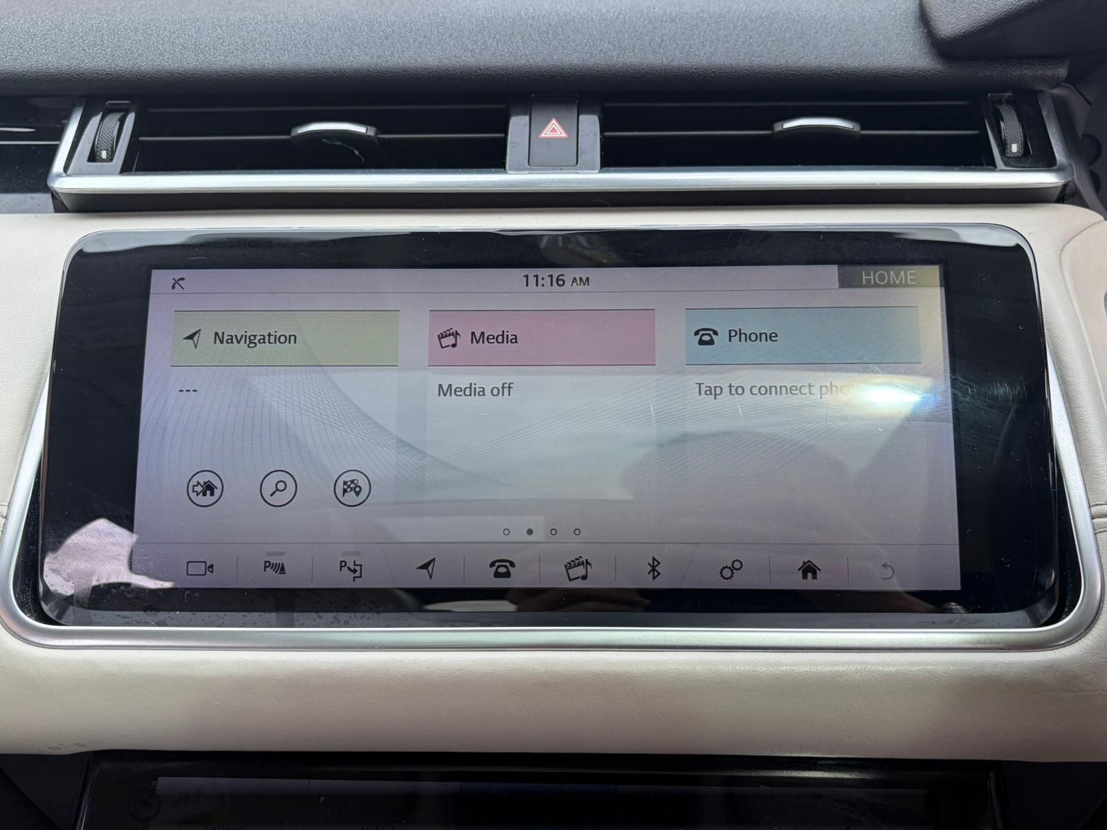 Land Rover Range Rover Velar view 21