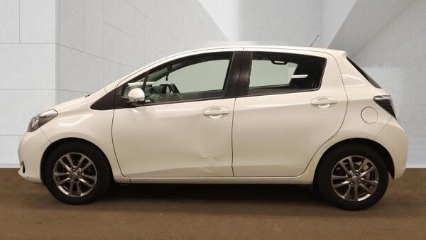 Toyota Yaris view 6