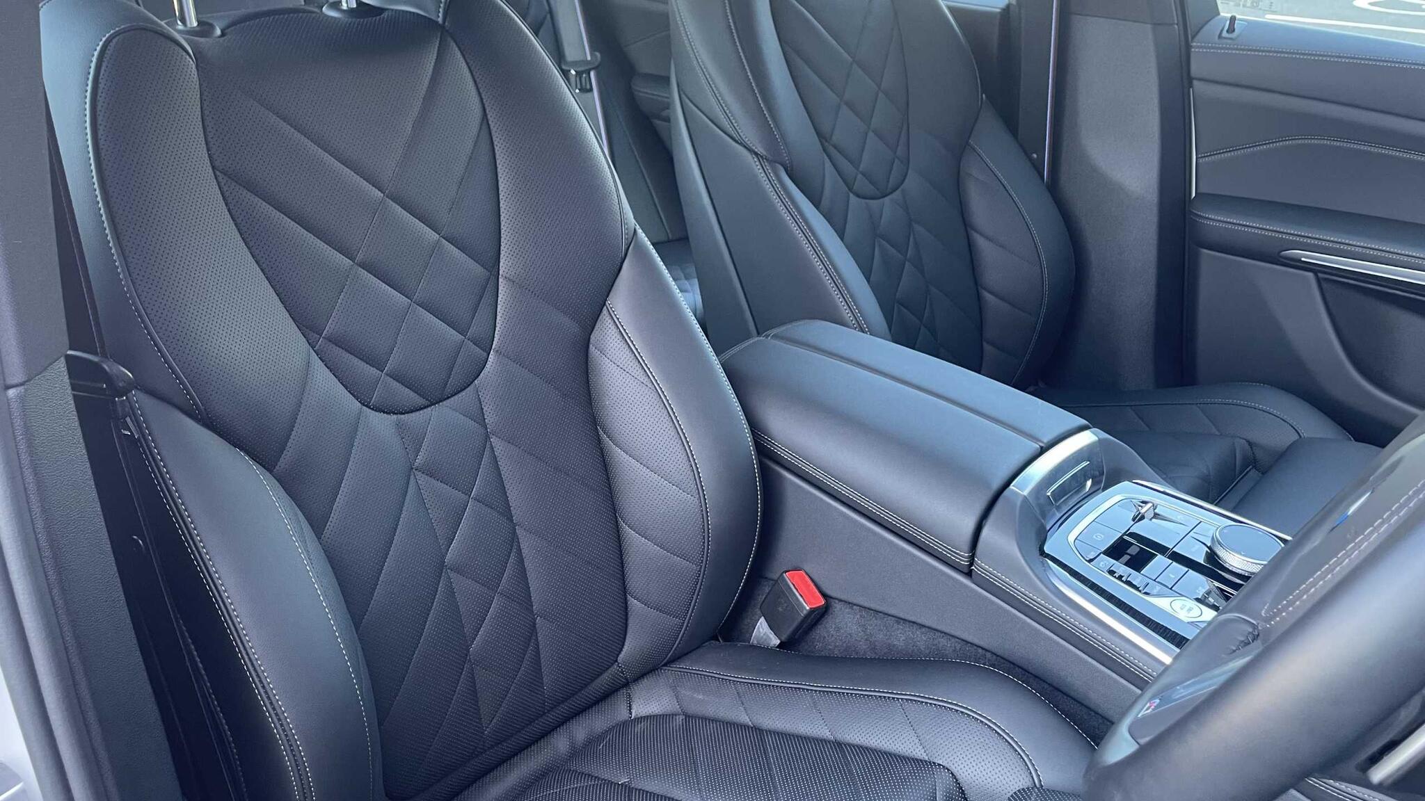 BMW X5 view 12