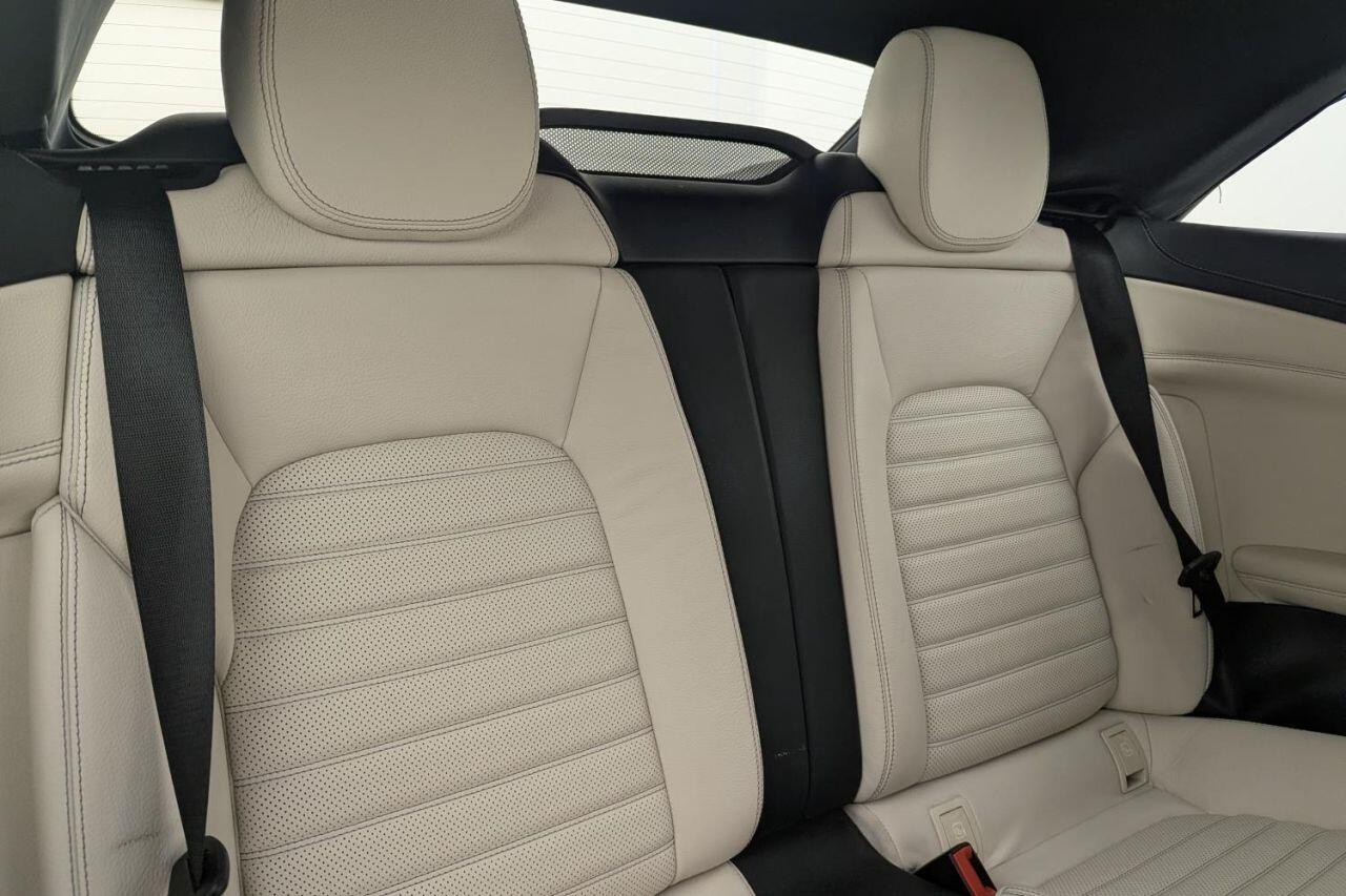 Mercedes-Benz C-Class view 16