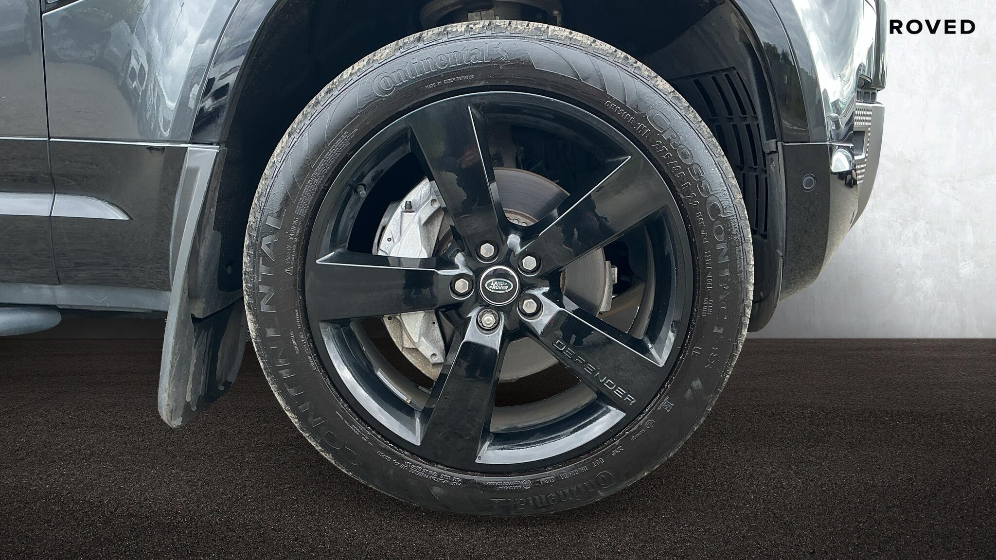 Land Rover Defender view 8