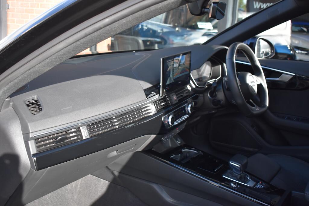 Audi A4 view 38