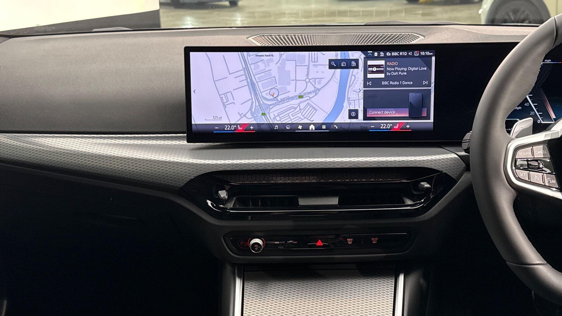 BMW 3 Series view 8