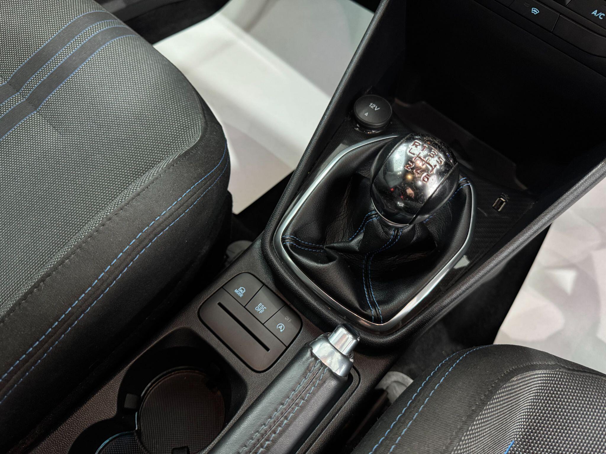 Ford Fiesta view 45