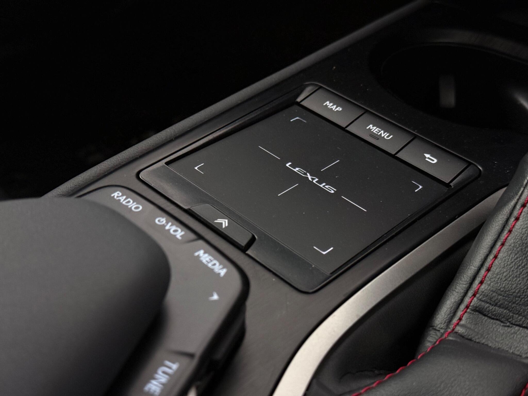 Lexus Ux view 31
